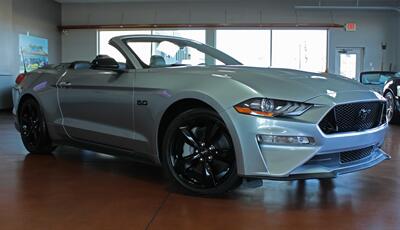 2021 Ford Mustang GT Premium  Convertible - Photo 2 - North Canton, OH 44720