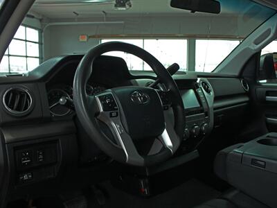 2014 Toyota Tundra SR5  4X4 - Photo 13 - North Canton, OH 44720