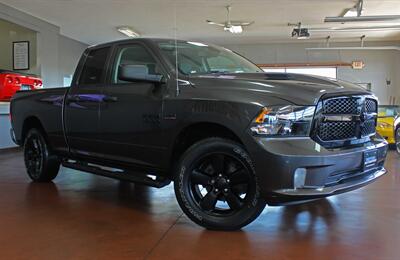 2021 RAM 1500 Classic Express  Black Top Edition 4X4 - Photo 2 - North Canton, OH 44720