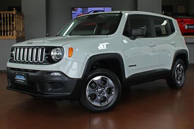 2016 Jeep Renegade Sport  4X4 - Photo 1 - North Canton, OH 44720
