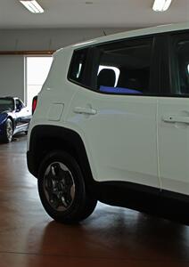 2016 Jeep Renegade Sport  4X4 - Photo 51 - North Canton, OH 44720