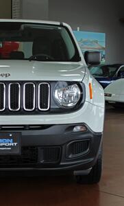 2016 Jeep Renegade Sport  4X4 - Photo 37 - North Canton, OH 44720