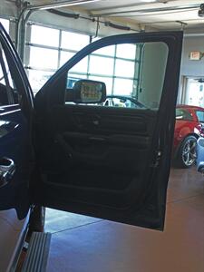 2022 RAM 1500 Limited  Moon Roof Navigation 4X4 - Photo 28 - North Canton, OH 44720
