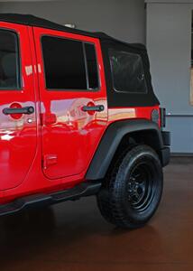 2015 Jeep Wrangler Unlimited Sport  4X4 - Photo 40 - North Canton, OH 44720