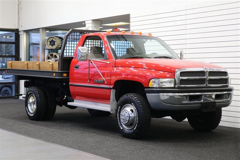 1995 Dodge Ram 3500  1-OWNER* 12-VALVE 5.9L* 5 SPD MANUAL* FLAT BED W/ NEW WOOD* NEW BFG KO3 10-PLYS* NEW CLUTCH* KILLER DOWEL PIN REPLACED* ALL NEW FLUIDS-REAR BRAKES-AC SERVICE* 100% RUST FREE* NEW CLUTCH-REAR MAIN SEAL