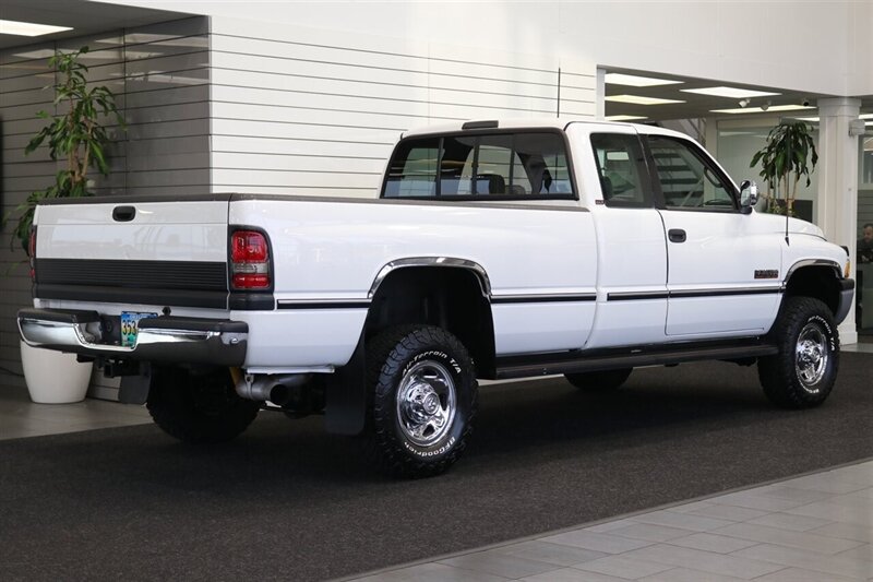 1996 Dodge Ram 2500 Laramie SLT 1-OWNER* 100% RUST FREE* NEW FRONT & REAR COMPLETE BRAKE SYSTEM* NEW FRONT CRANK SEAL-TIMING COVER GASKET* TRANSMISSION-TRANSFER CASE SERVICE* NEW U-JOINTS* NEW FULL AC SYSTEM* ALL BOOKS-MANUALS - Photo 7 - Portland, OR 97230