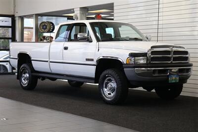 1996 Dodge Ram 2500 Laramie SLT 1-OWNER* 100% RUST FREE* NEW FRONT & REAR COMPLETE BRAKE SYSTEM* NEW FRONT CRANK SEAL-TIMING COVER GASKET* TRANSMISSION-TRANSFER CASE SERVICE* NEW U-JOINTS* NEW FULL AC SYSTEM* ALL BOOKS-MANUALS - Photo 2 - Portland, OR 97230