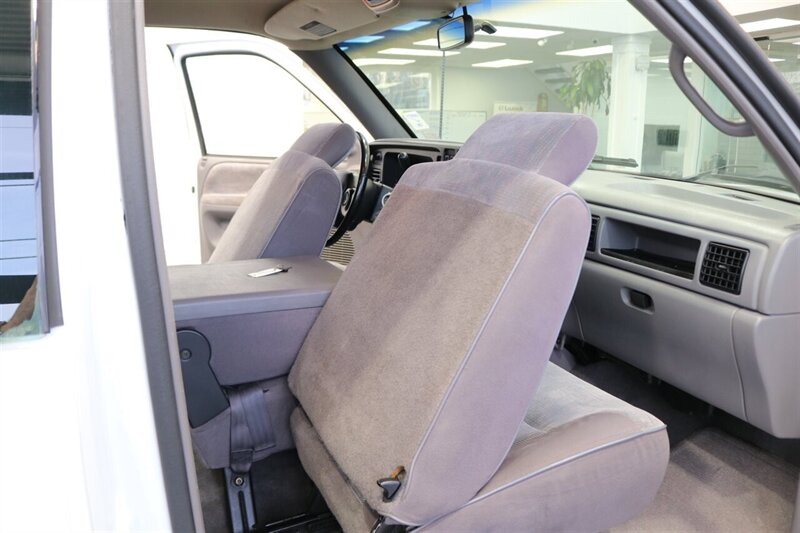 1996 Dodge Ram 2500 Laramie SLT 1-OWNER* 100% RUST FREE* NEW FRONT & REAR COMPLETE BRAKE SYSTEM* NEW FRONT CRANK SEAL-TIMING COVER GASKET* TRANSMISSION-TRANSFER CASE SERVICE* NEW U-JOINTS* NEW FULL AC SYSTEM* ALL BOOKS-MANUALS - Photo 78 - Portland, OR 97230