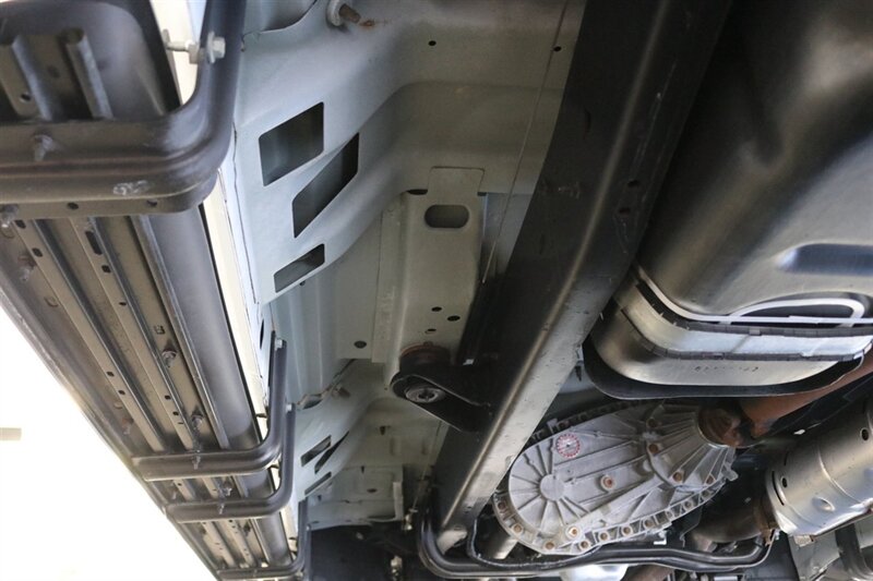 2001 Ford F-350 Lariat   - Photo 31 - Portland, OR 97230