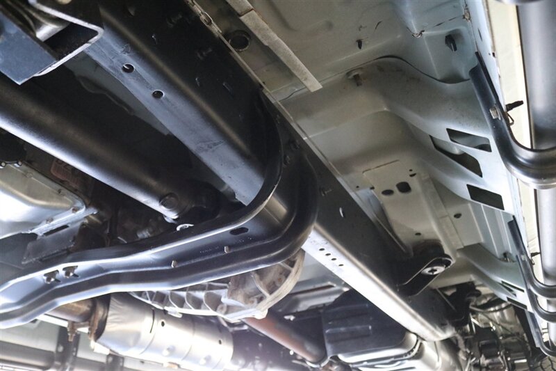 2001 Ford F-350 Lariat   - Photo 32 - Portland, OR 97230