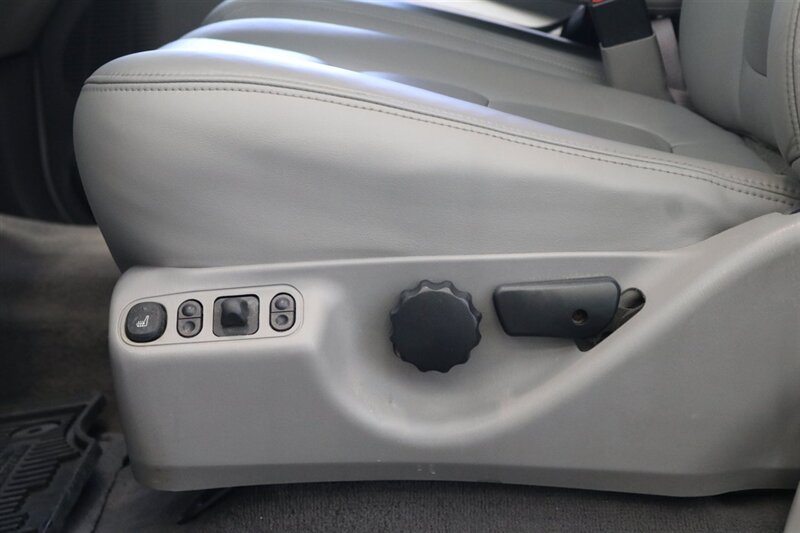 2001 Ford F-350 Lariat   - Photo 68 - Portland, OR 97230