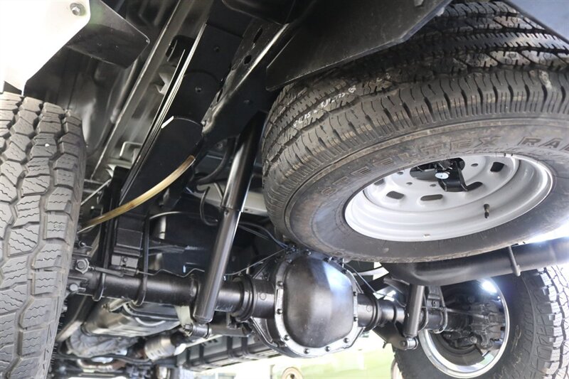 2001 Ford F-350 Lariat   - Photo 37 - Portland, OR 97230