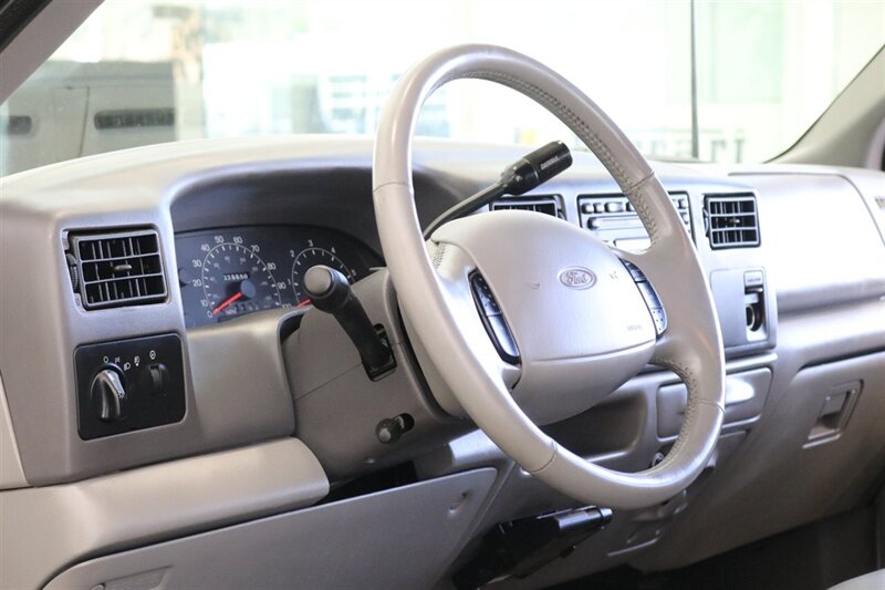 2001 Ford F-350 Lariat   - Photo 78 - Portland, OR 97230