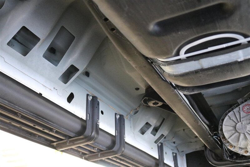 2001 Ford F-350 Lariat   - Photo 30 - Portland, OR 97230