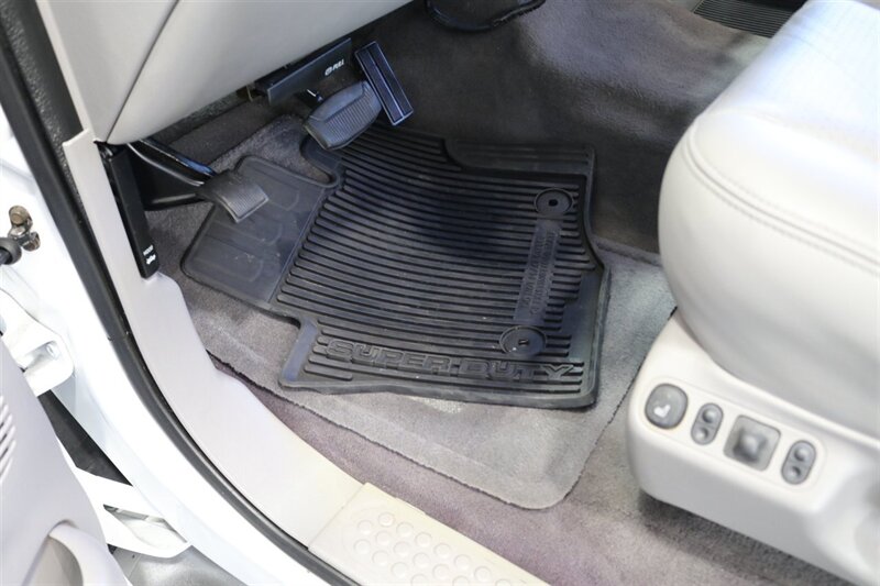 2001 Ford F-350 Lariat   - Photo 87 - Portland, OR 97230