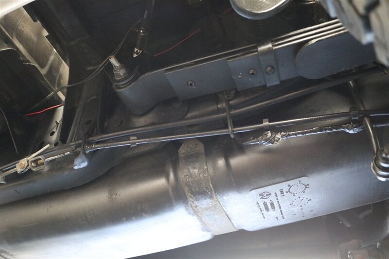 1998 Dodge Ram 2500 Laramie SLT  1-OWNER* SHORT BED* ALL SERVICE RECORDS SINCE NEW W/ ORIGINAL WINDOW STICKER* NEW 33 " BFG KO3 10-PLYS* NEVER HAD 5TH WHEEL OR GOOSE NECK* COOLANT & AC SERVICE* NEW STEERING BOX - Photo 29 - Portland, OR 97230