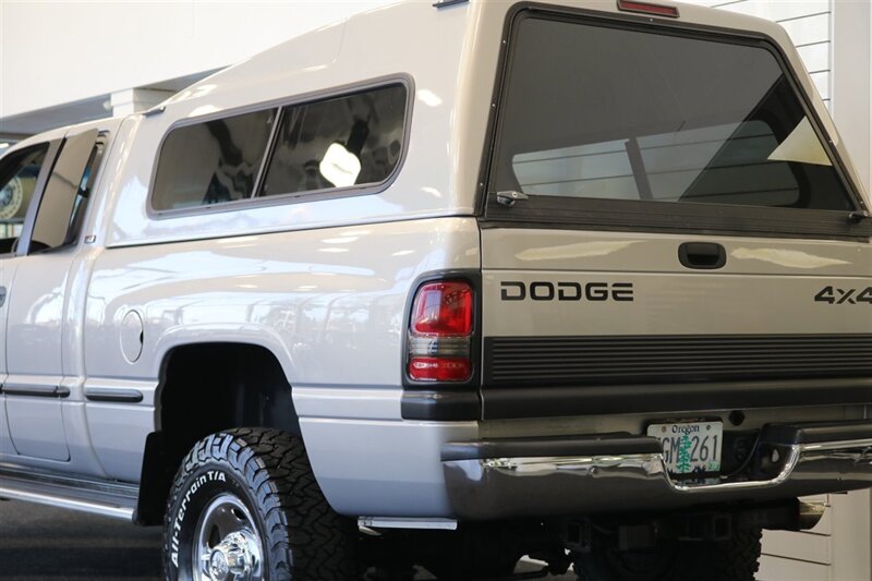 1998 Dodge Ram 2500 Laramie SLT  1-OWNER* SHORT BED* ALL SERVICE RECORDS SINCE NEW W/ ORIGINAL WINDOW STICKER* NEW 33 " BFG KO3 10-PLYS* NEVER HAD 5TH WHEEL OR GOOSE NECK* COOLANT & AC SERVICE* NEW STEERING BOX - Photo 41 - Portland, OR 97230