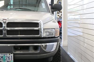 1998 Dodge Ram 2500 Laramie SLT  1-OWNER* SHORT BED* ALL SERVICE RECORDS SINCE NEW W/ ORIGINAL WINDOW STICKER* NEW 33 " BFG KO3 10-PLYS* NEVER HAD 5TH WHEEL OR GOOSE NECK* COOLANT & AC SERVICE* NEW STEERING BOX - Photo 42 - Portland, OR 97230