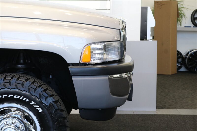 1998 Dodge Ram 2500 Laramie SLT  1-OWNER* SHORT BED* ALL SERVICE RECORDS SINCE NEW W/ ORIGINAL WINDOW STICKER* NEW 33 " BFG KO3 10-PLYS* NEVER HAD 5TH WHEEL OR GOOSE NECK* COOLANT & AC SERVICE* NEW STEERING BOX - Photo 47 - Portland, OR 97230