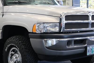 1998 Dodge Ram 2500 Laramie SLT  1-OWNER* SHORT BED* ALL SERVICE RECORDS SINCE NEW W/ ORIGINAL WINDOW STICKER* NEW 33 " BFG KO3 10-PLYS* NEVER HAD 5TH WHEEL OR GOOSE NECK* COOLANT & AC SERVICE* NEW STEERING BOX - Photo 13 - Portland, OR 97230