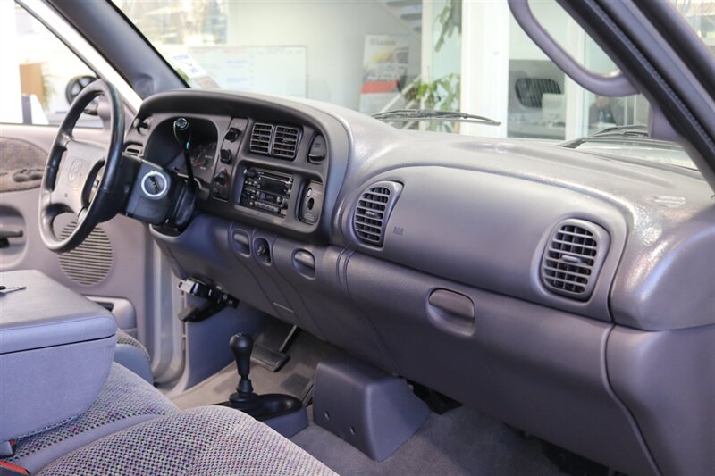 1998 Dodge Ram 2500 Laramie SLT  1-OWNER* SHORT BED* ALL SERVICE RECORDS SINCE NEW W/ ORIGINAL WINDOW STICKER* NEW 33 " BFG KO3 10-PLYS* NEVER HAD 5TH WHEEL OR GOOSE NECK* COOLANT & AC SERVICE* NEW STEERING BOX - Photo 80 - Portland, OR 97230