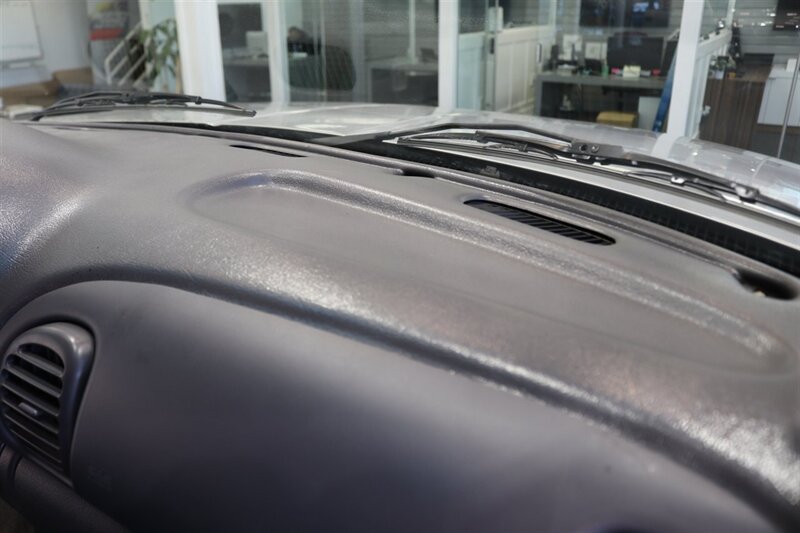 1998 Dodge Ram 2500 Laramie SLT  1-OWNER* SHORT BED* ALL SERVICE RECORDS SINCE NEW W/ ORIGINAL WINDOW STICKER* NEW 33 " BFG KO3 10-PLYS* NEVER HAD 5TH WHEEL OR GOOSE NECK* COOLANT & AC SERVICE* NEW STEERING BOX - Photo 74 - Portland, OR 97230