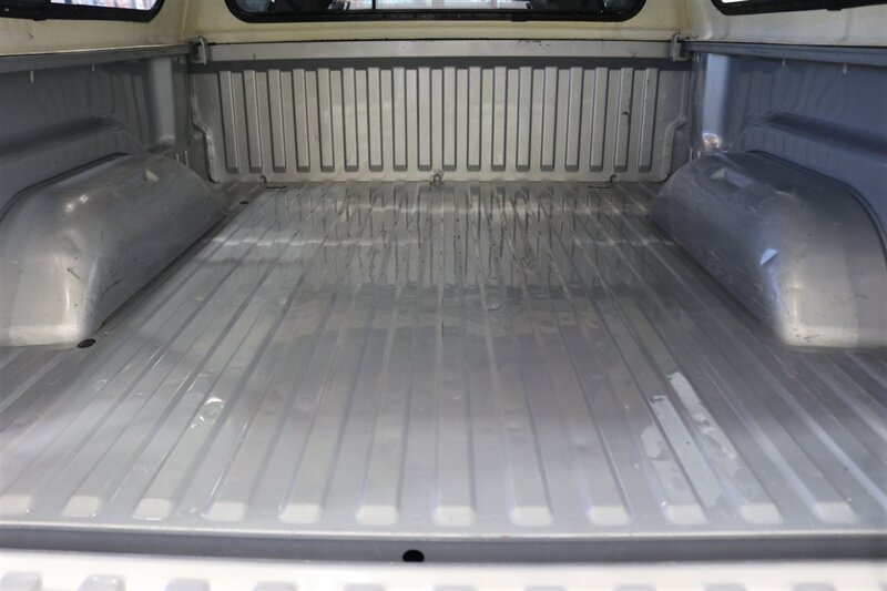 1998 Dodge Ram 2500 Laramie SLT  1-OWNER* SHORT BED* ALL SERVICE RECORDS SINCE NEW W/ ORIGINAL WINDOW STICKER* NEW 33 " BFG KO3 10-PLYS* NEVER HAD 5TH WHEEL OR GOOSE NECK* COOLANT & AC SERVICE* NEW STEERING BOX - Photo 38 - Portland, OR 97230