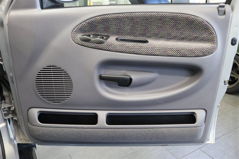 1998 Dodge Ram 2500 Laramie SLT  1-OWNER* SHORT BED* ALL SERVICE RECORDS SINCE NEW W/ ORIGINAL WINDOW STICKER* NEW 33 " BFG KO3 10-PLYS* NEVER HAD 5TH WHEEL OR GOOSE NECK* COOLANT & AC SERVICE* NEW STEERING BOX - Photo 61 - Portland, OR 97230