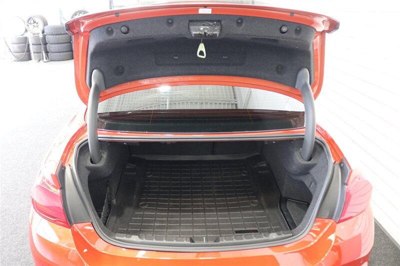 2018 BMW M4  FULL LEATHER* ACTIVE AUTO WORKS CATLESS DOWN PIPES - MID PIPES W-RESONATORS-MAAD MAX MUFFLER* VRSF FRONT MOUNT INTAKE* MISHIMOTO CHARGE PIPES* FULLY SERVICED* CARBON FRONT LIP* 2-KEYS-WINDOW STICKER - Photo 17 - Portland, OR 97230