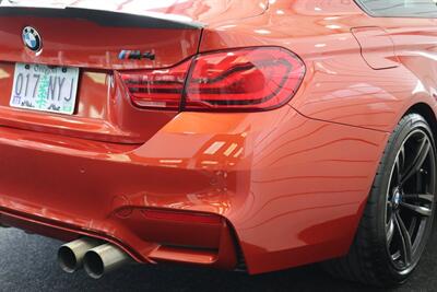 2018 BMW M4  FULL LEATHER* ACTIVE AUTO WORKS CATLESS DOWN PIPES - MID PIPES W-RESONATORS-MAAD MAX MUFFLER* VRSF FRONT MOUNT INTAKE* MISHIMOTO CHARGE PIPES* FULLY SERVICED* CARBON FRONT LIP* 2-KEYS-WINDOW STICKER - Photo 14 - Portland, OR 97230
