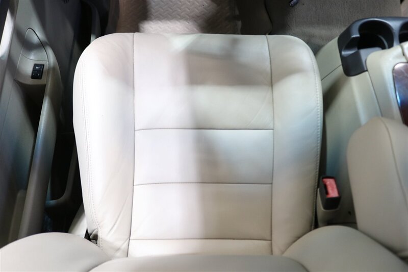 2005 Ford Excursion Limited  100% RUST FREE* ALL SERVICE RECORDS SINCE NEW* NEW 2.5 " BILSTEIN LEVEL KIT W/ NEW 35 " FALKEN A/T 4W 10-PLYS* LIKE NEW INTERIOR* FRESH SERVICE* ALL BOOKS & KEYS* ALL FLUIDS FLUSHED & CHANGED - Photo 74 - Portland, OR 97230