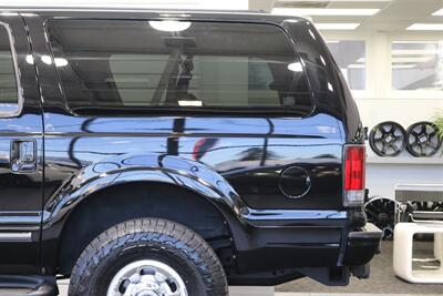 2005 Ford Excursion Limited  100% RUST FREE* ALL SERVICE RECORDS SINCE NEW* NEW 2.5 " BILSTEIN LEVEL KIT W/ NEW 35 " FALKEN A/T 4W 10-PLYS* LIKE NEW INTERIOR* FRESH SERVICE* ALL BOOKS & KEYS* ALL FLUIDS FLUSHED & CHANGED - Photo 48 - Portland, OR 97230