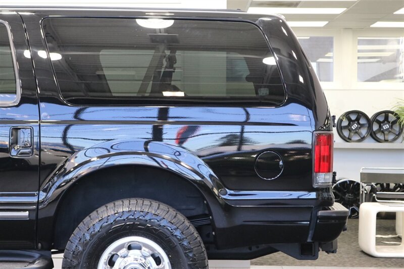 2005 Ford Excursion Limited  100% RUST FREE* ALL SERVICE RECORDS SINCE NEW* NEW 2.5 " BILSTEIN LEVEL KIT W/ NEW 35 " FALKEN A/T 4W 10-PLYS* LIKE NEW INTERIOR* FRESH SERVICE* ALL BOOKS & KEYS* ALL FLUIDS FLUSHED & CHANGED - Photo 48 - Portland, OR 97230