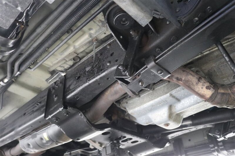 2005 Ford Excursion Limited  100% RUST FREE* ALL SERVICE RECORDS SINCE NEW* NEW 2.5 " BILSTEIN LEVEL KIT W/ NEW 35 " FALKEN A/T 4W 10-PLYS* LIKE NEW INTERIOR* FRESH SERVICE* ALL BOOKS & KEYS* ALL FLUIDS FLUSHED & CHANGED - Photo 32 - Portland, OR 97230