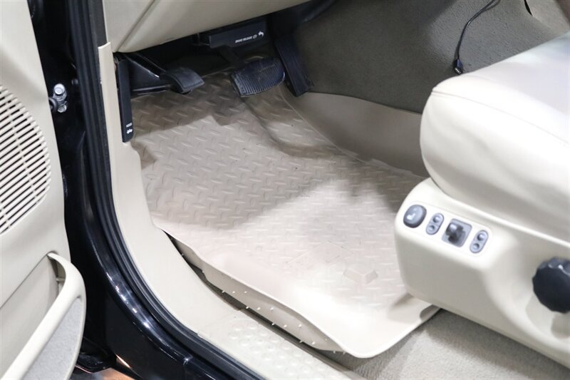 2005 Ford Excursion Limited  100% RUST FREE* ALL SERVICE RECORDS SINCE NEW* NEW 2.5 " BILSTEIN LEVEL KIT W/ NEW 35 " FALKEN A/T 4W 10-PLYS* LIKE NEW INTERIOR* FRESH SERVICE* ALL BOOKS & KEYS* ALL FLUIDS FLUSHED & CHANGED - Photo 76 - Portland, OR 97230