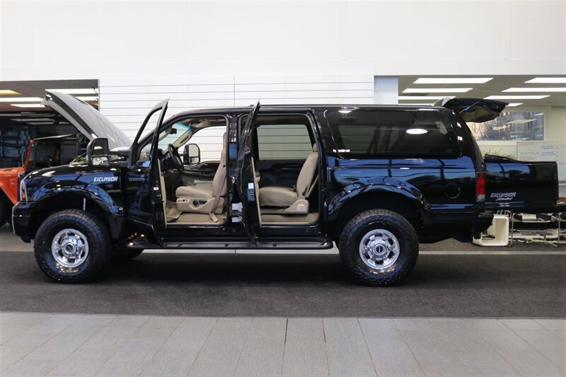2005 Ford Excursion Limited  100% RUST FREE* ALL SERVICE RECORDS SINCE NEW* NEW 2.5 " BILSTEIN LEVEL KIT W/ NEW 35 " FALKEN A/T 4W 10-PLYS* LIKE NEW INTERIOR* FRESH SERVICE* ALL BOOKS & KEYS* ALL FLUIDS FLUSHED & CHANGED - Photo 10 - Portland, OR 97230