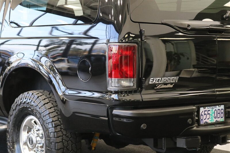 2005 Ford Excursion Limited  100% RUST FREE* ALL SERVICE RECORDS SINCE NEW* NEW 2.5 " BILSTEIN LEVEL KIT W/ NEW 35 " FALKEN A/T 4W 10-PLYS* LIKE NEW INTERIOR* FRESH SERVICE* ALL BOOKS & KEYS* ALL FLUIDS FLUSHED & CHANGED - Photo 59 - Portland, OR 97230