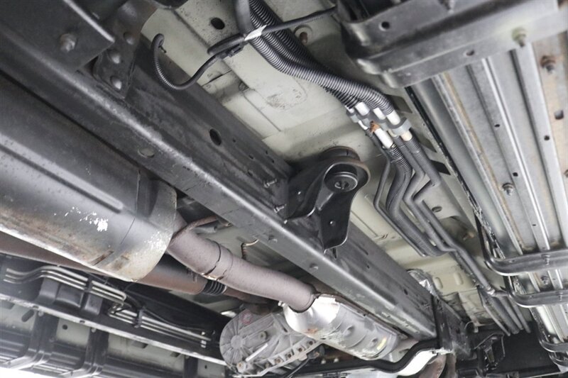 2005 Ford Excursion Limited  100% RUST FREE* ALL SERVICE RECORDS SINCE NEW* NEW 2.5 " BILSTEIN LEVEL KIT W/ NEW 35 " FALKEN A/T 4W 10-PLYS* LIKE NEW INTERIOR* FRESH SERVICE* ALL BOOKS & KEYS* ALL FLUIDS FLUSHED & CHANGED - Photo 25 - Portland, OR 97230