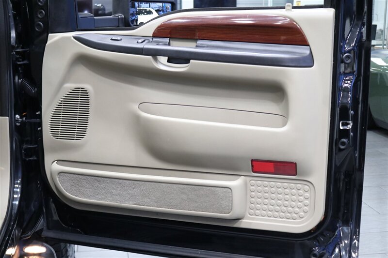 2005 Ford Excursion Limited  100% RUST FREE* ALL SERVICE RECORDS SINCE NEW* NEW 2.5 " BILSTEIN LEVEL KIT W/ NEW 35 " FALKEN A/T 4W 10-PLYS* LIKE NEW INTERIOR* FRESH SERVICE* ALL BOOKS & KEYS* ALL FLUIDS FLUSHED & CHANGED - Photo 65 - Portland, OR 97230