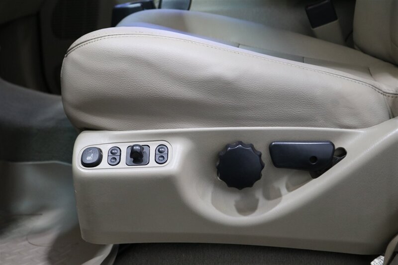 2005 Ford Excursion Limited  100% RUST FREE* ALL SERVICE RECORDS SINCE NEW* NEW 2.5 " BILSTEIN LEVEL KIT W/ NEW 35 " FALKEN A/T 4W 10-PLYS* LIKE NEW INTERIOR* FRESH SERVICE* ALL BOOKS & KEYS* ALL FLUIDS FLUSHED & CHANGED - Photo 68 - Portland, OR 97230