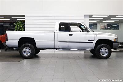 2002 Dodge Ram 2500 SLT Plus  1-OWNER* 0-RUST* ALL ORIGINAL* LONG BED 5.9L HO* NEW TIRES* SPRAY IN BED LINER* FULLY SERVICED* GOOSNECK* ALL ORIGINAL BOOKS AND KEYS* 0-ISSUES - Photo 4 - Portland, OR 97230