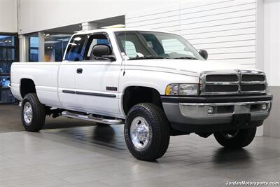 2002 Dodge Ram 2500 SLT Plus  1-OWNER* 0-RUST* ALL ORIGINAL* LONG BED 5.9L HO* NEW TIRES* SPRAY IN BED LINER* FULLY SERVICED* GOOSNECK* ALL ORIGINAL BOOKS AND KEYS* 0-ISSUES - Photo 2 - Portland, OR 97230