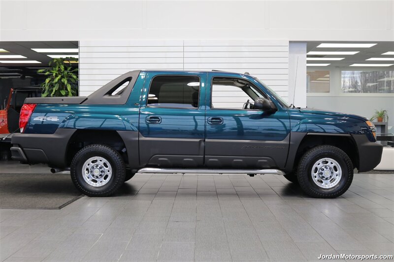 2005 Chevrolet Avalanche 2500 LT  ONLY 58K ACTUAL MILES* 4X4* 8.1L VORTEC* NAV* MOON ROOF* BOSE SOUND* 3-PIEACE BED COVER* 0-ACCIDENTS* 0-RUST* ALL RECORDS SINCE NEW* ALL BOOKS & KEYS - Photo 4 - Portland, OR 97230