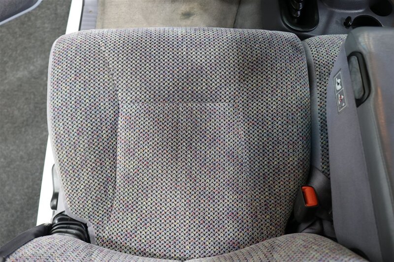 2000 Dodge Ram 2500 SLT 1-OWNER* SHORT BED* 5-SPEED MANUAL* ZERO RUST* 100% STOCK & ORIGINAL* 5.9L CUMMINS* BFG KO2s* NEVER HAD A 5TH WHEEL OR GOOSE NECK* ALL BOOKS & WINDOW STICKER* PERFECT DASH - Photo 78 - Portland, OR 97230