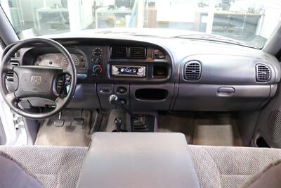 2000 Dodge Ram 2500 SLT 1-OWNER* SHORT BED* 5-SPEED MANUAL* ZERO RUST* 100% STOCK & ORIGINAL* 5.9L CUMMINS* BFG KO2s* NEVER HAD A 5TH WHEEL OR GOOSE NECK* ALL BOOKS & WINDOW STICKER* PERFECT DASH - Photo 19 - Portland, OR 97230