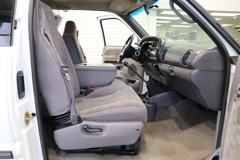 2000 Dodge Ram 2500 SLT 1-OWNER* SHORT BED* 5-SPEED MANUAL* ZERO RUST* 100% STOCK & ORIGINAL* 5.9L CUMMINS* BFG KO2s* NEVER HAD A 5TH WHEEL OR GOOSE NECK* ALL BOOKS & WINDOW STICKER* PERFECT DASH - Photo 77 - Portland, OR 97230