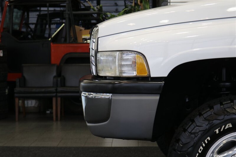 2000 Dodge Ram 2500 SLT 1-OWNER* SHORT BED* 5-SPEED MANUAL* ZERO RUST* 100% STOCK & ORIGINAL* 5.9L CUMMINS* BFG KO2s* NEVER HAD A 5TH WHEEL OR GOOSE NECK* ALL BOOKS & WINDOW STICKER* PERFECT DASH - Photo 56 - Portland, OR 97230