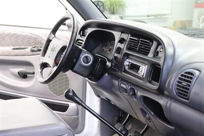 2000 Dodge Ram 2500 SLT 1-OWNER* SHORT BED* 5-SPEED MANUAL* ZERO RUST* 100% STOCK & ORIGINAL* 5.9L CUMMINS* BFG KO2s* NEVER HAD A 5TH WHEEL OR GOOSE NECK* ALL BOOKS & WINDOW STICKER* PERFECT DASH - Photo 81 - Portland, OR 97230