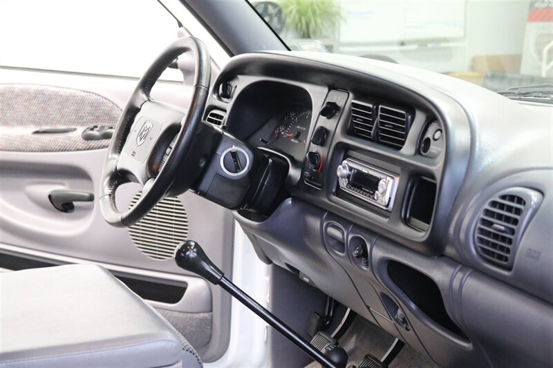 2000 Dodge Ram 2500 SLT 1-OWNER* SHORT BED* 5-SPEED MANUAL* ZERO RUST* 100% STOCK & ORIGINAL* 5.9L CUMMINS* BFG KO2s* NEVER HAD A 5TH WHEEL OR GOOSE NECK* ALL BOOKS & WINDOW STICKER* PERFECT DASH - Photo 81 - Portland, OR 97230