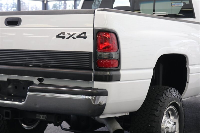 2000 Dodge Ram 2500 SLT 1-OWNER* SHORT BED* 5-SPEED MANUAL* ZERO RUST* 100% STOCK & ORIGINAL* 5.9L CUMMINS* BFG KO2s* NEVER HAD A 5TH WHEEL OR GOOSE NECK* ALL BOOKS & WINDOW STICKER* PERFECT DASH - Photo 48 - Portland, OR 97230